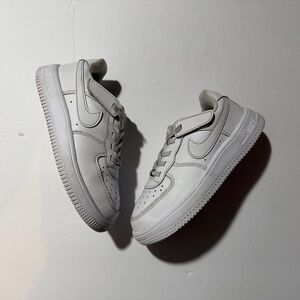 Nike Force 1 Low EasyOn Little Kids size 13c